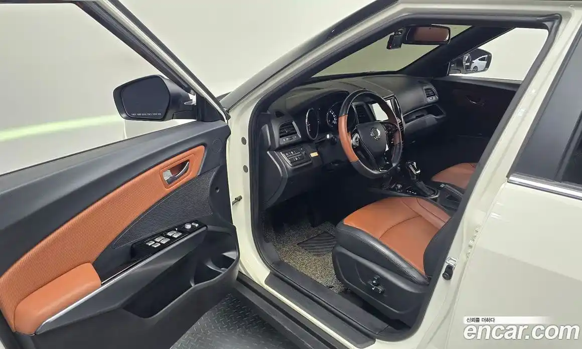 SsangYong TIBOLI 2019 1.6 автомат (гидро), фото 11
