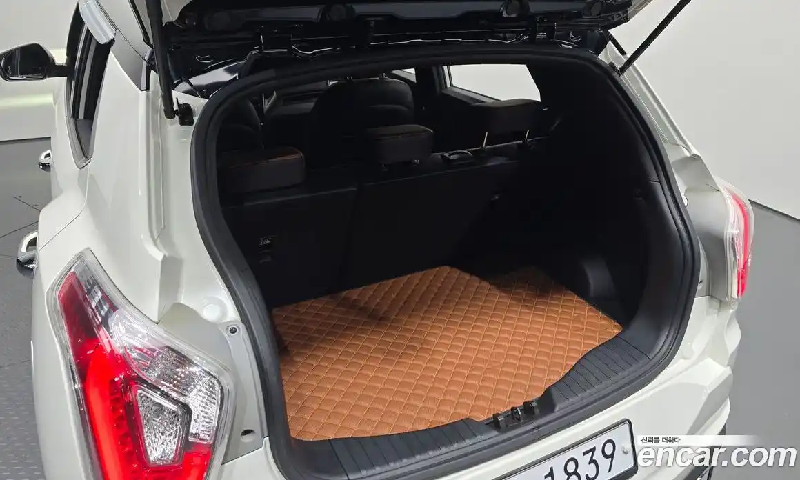 SsangYong TIBOLI 2019 1.6 автомат (гидро), фото 18