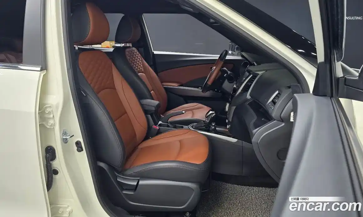 SsangYong TIBOLI 2019 1.6 автомат (гидро), фото 10