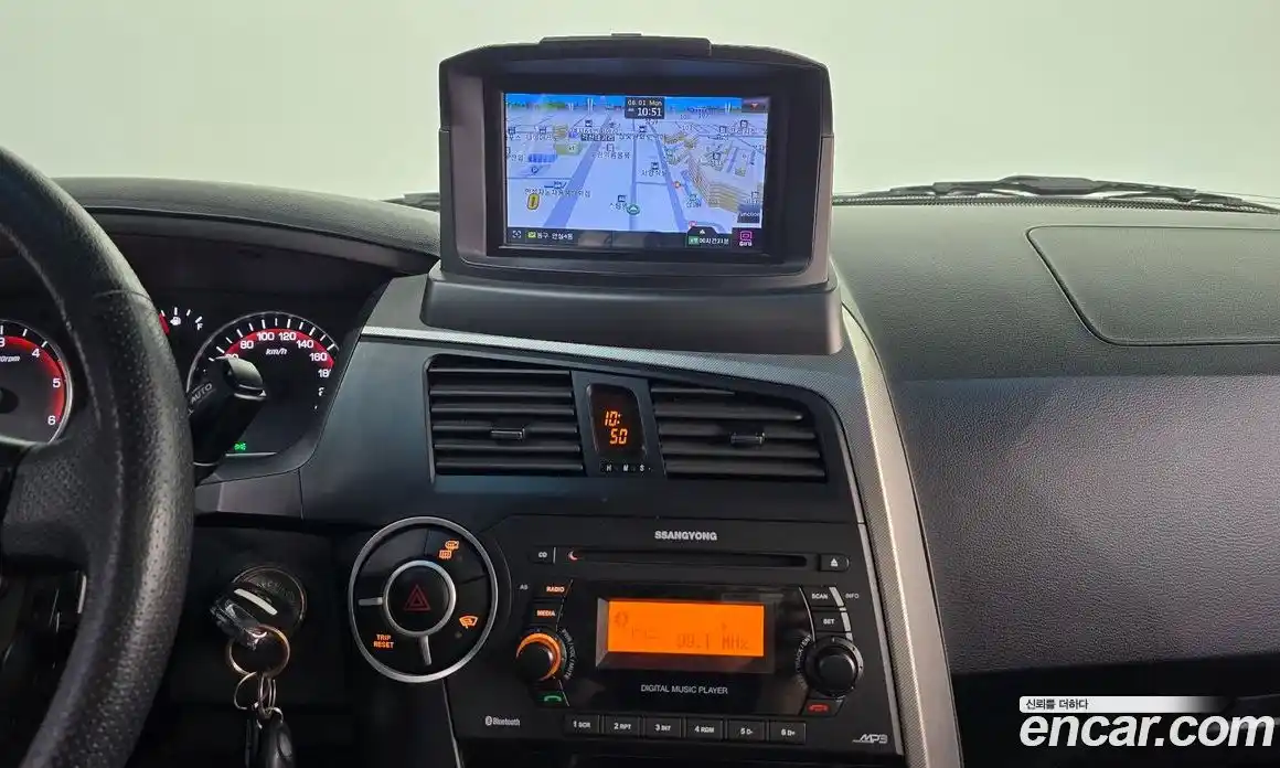 SsangYong Korando 2012 2.0 автомат (гидро), фото 21