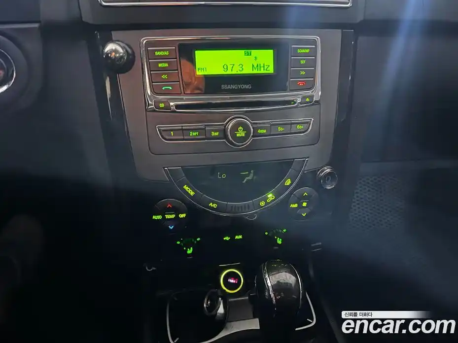 SsangYong Rexton 2014 2.0 автомат (гидро), фото 13