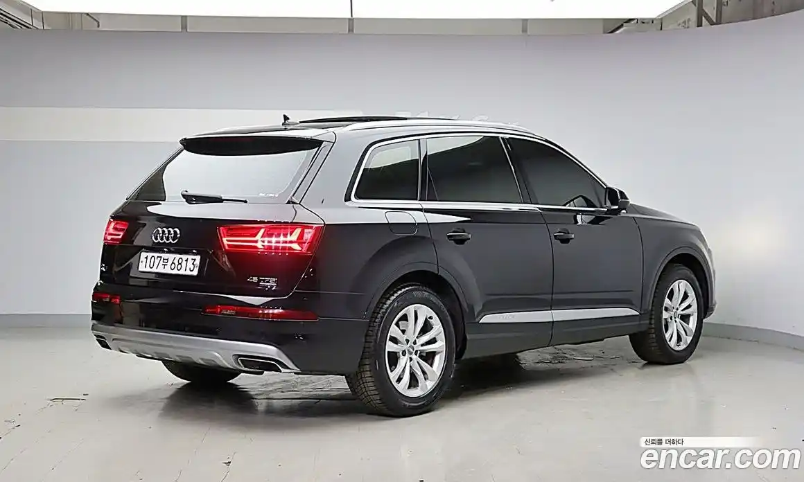 Audi Q7 2019 2.0 автомат (гидро), фото 4