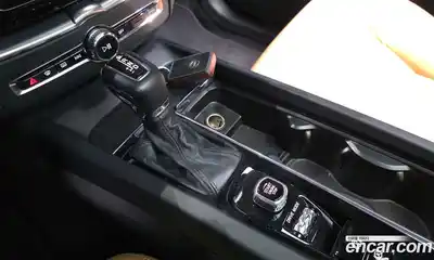 Volvo XC60 2018 2.0 автомат (гидро), миниатюра 12