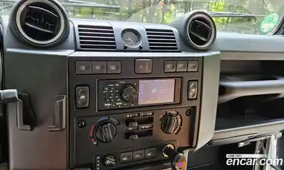 Land Rover Defender 2012 2.2 механика, миниатюра 9