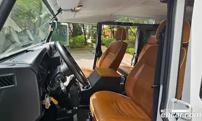 Land Rover Defender 2012 2.2 механика, миниатюра 10