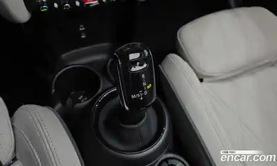 Mini Cooper Convertible 2023 2.0 автомат (гидро), миниатюра 12