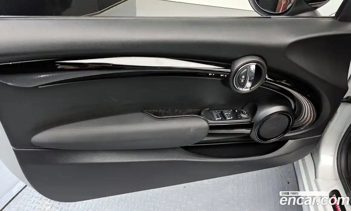 Mini Cooper Convertible 2022 2.0 автомат (гидро), фото 14