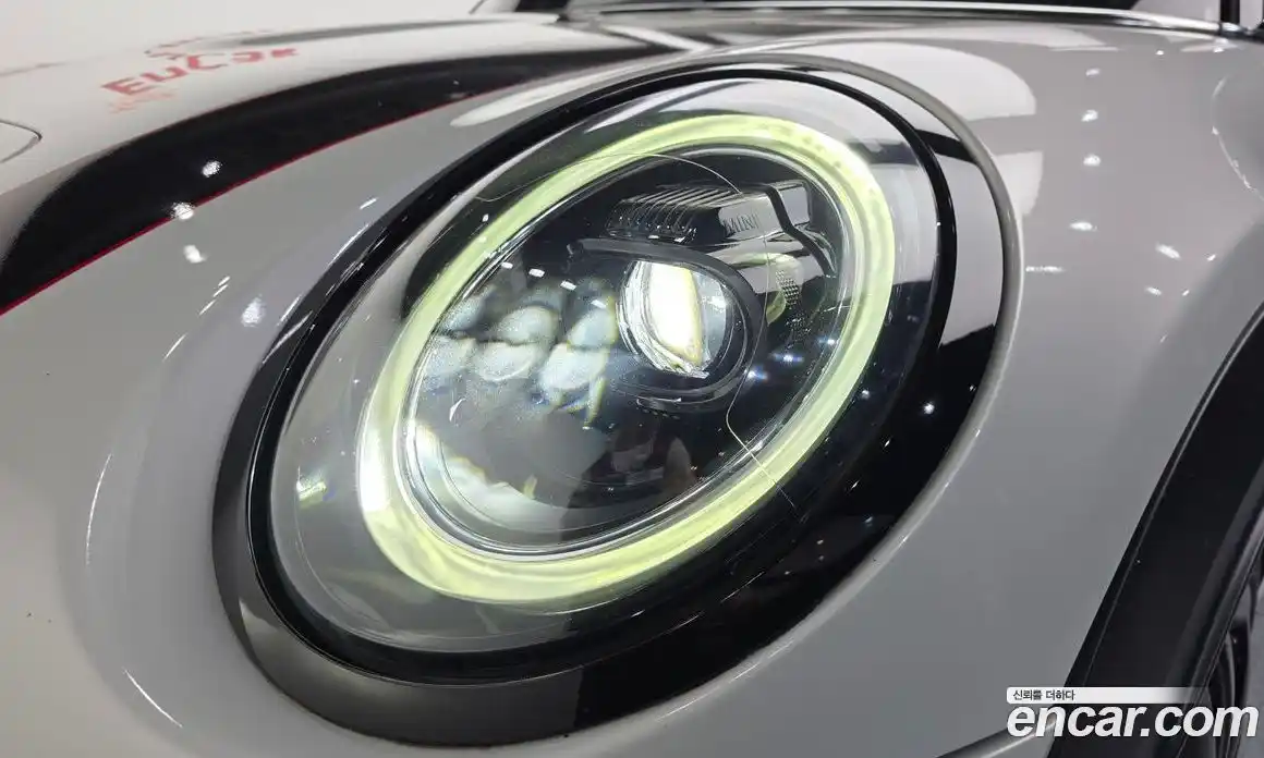 Mini Cooper Convertible 2022 2.0 автомат (гидро), фото 8