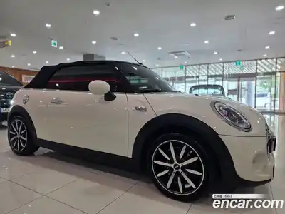 Mini Cooper Convertible 2018 2.0 автомат (гидро), миниатюра 2