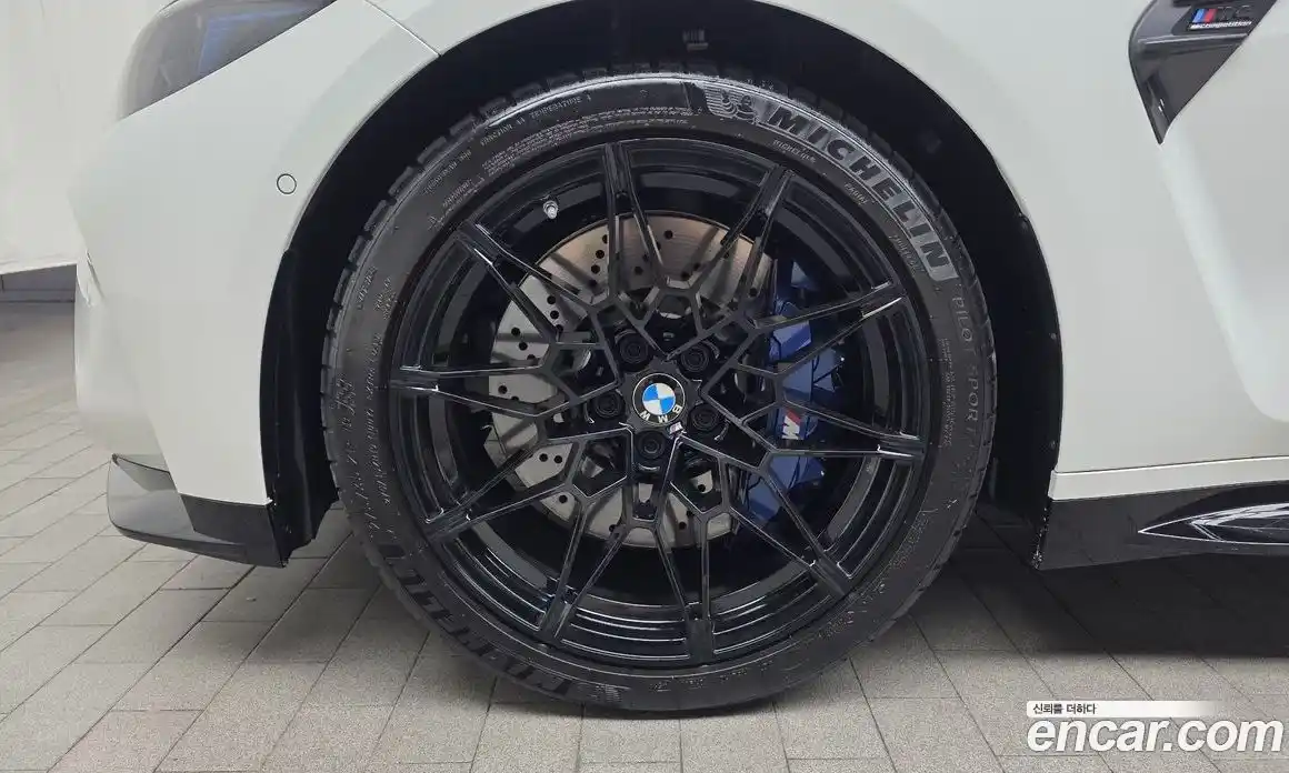 BMW M4 2025 3.0 автомат (гидро), фото 5