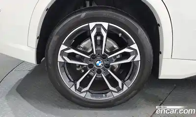 BMW X1 2024 2.0 автомат (гидро), миниатюра 6