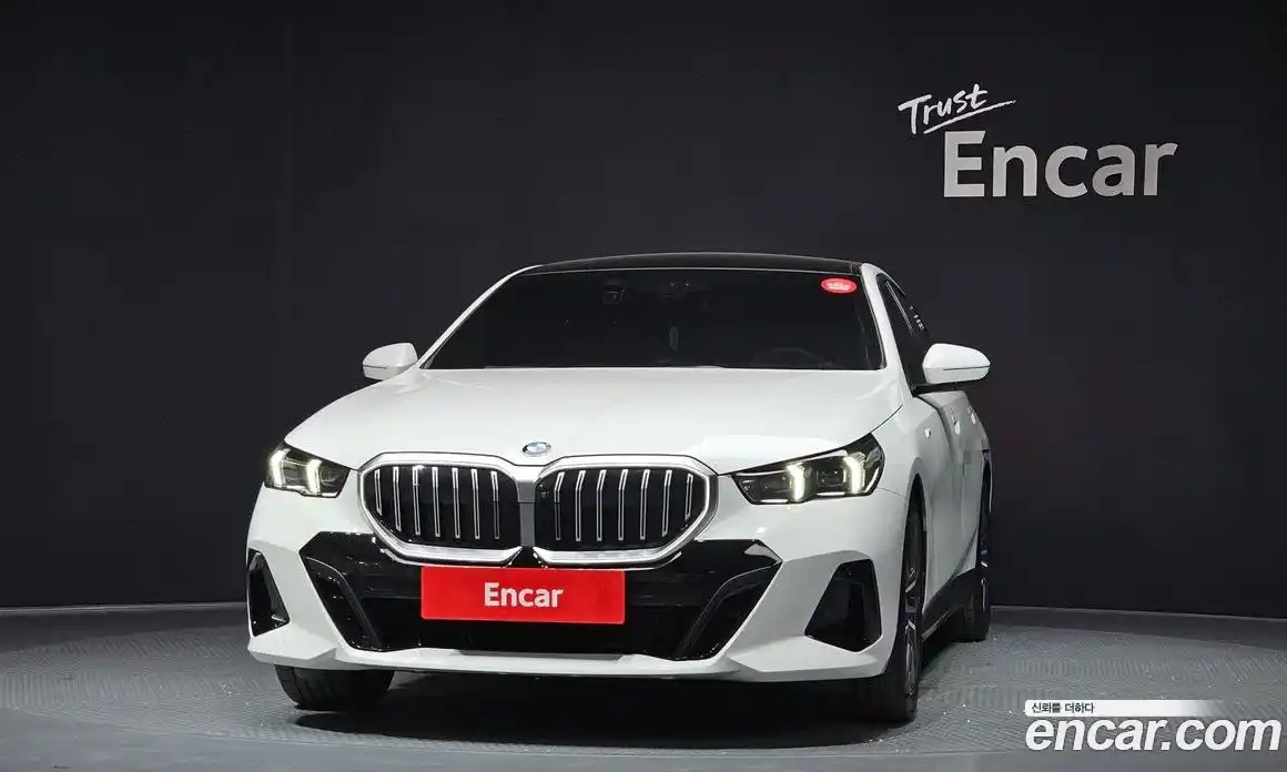 BMW 5 серия 2024 2.0 автомат (гидро), фото 3