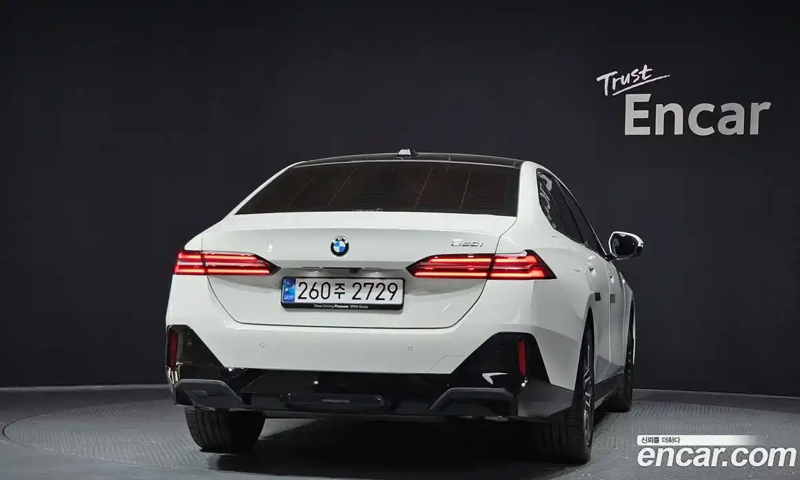 BMW 5 серия 2024 2.0 автомат (гидро), фото 4