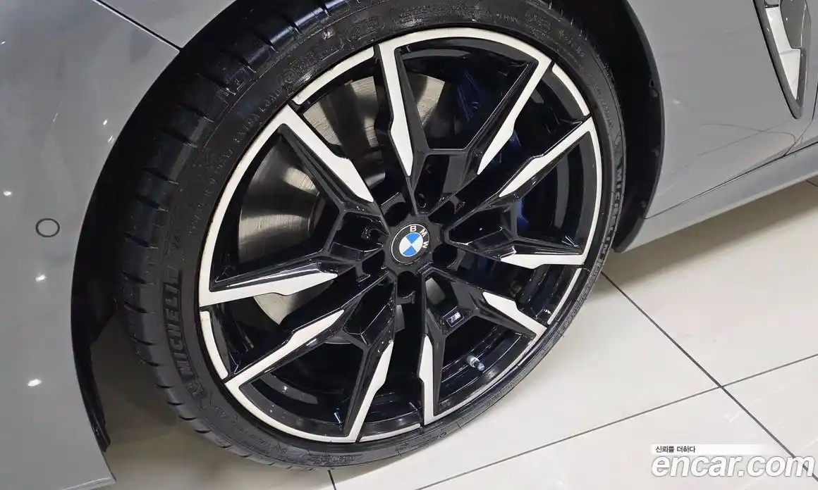 BMW 8 серия 2023 4.4 автомат (гидро), фото 20