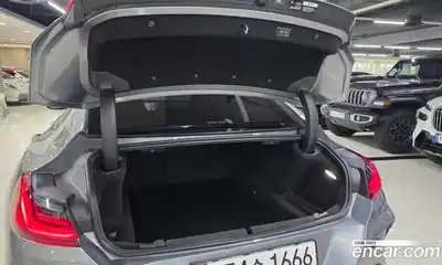 BMW 8 серия 2023 4.4 автомат (гидро), миниатюра 6