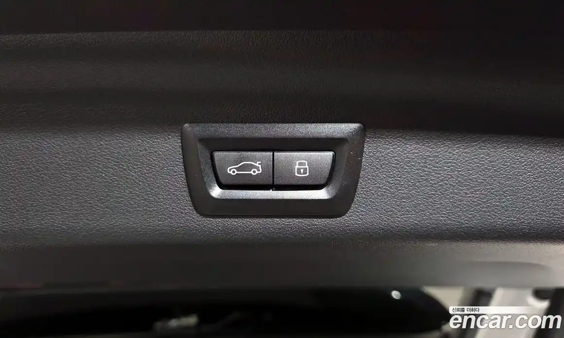 BMW X1 2024 2.0 автомат (гидро), фото 32