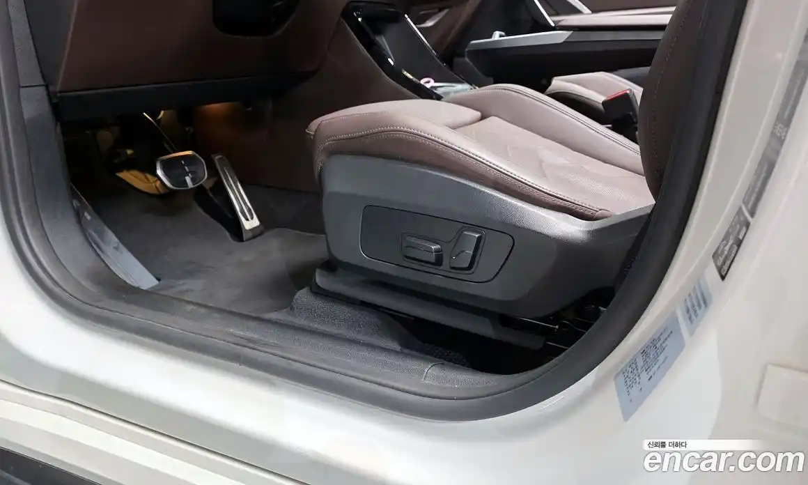 BMW X1 2024 2.0 автомат (гидро), фото 34