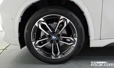 BMW X1 2024 2.0 автомат (гидро), миниатюра 4