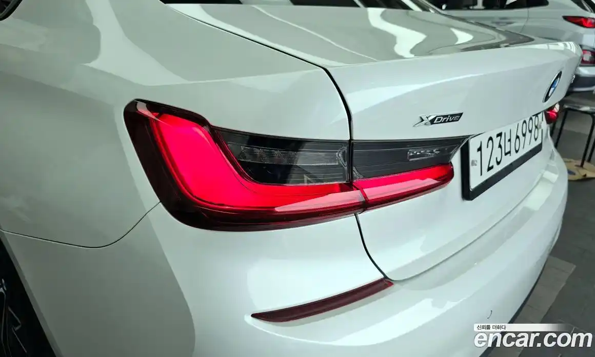 BMW 3 серия 2020 2.0 автомат (гидро), фото 9