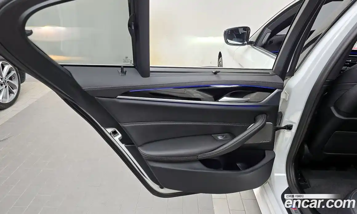 BMW 5 серия 2023 2.0 автомат (гидро), фото 15