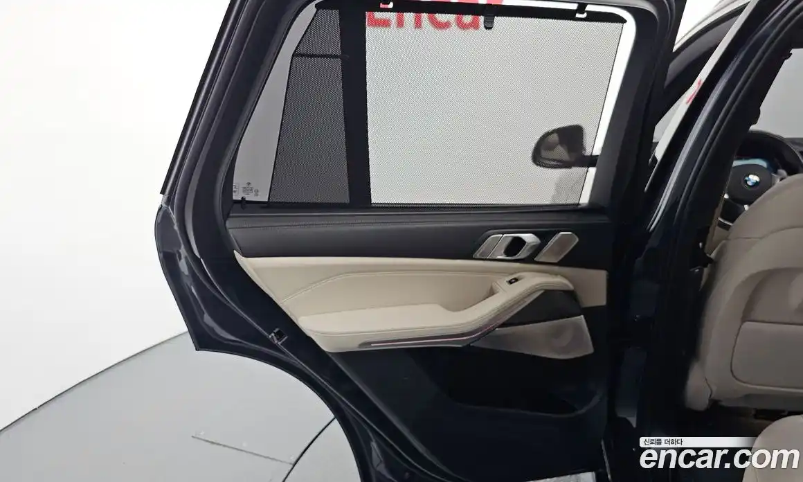 BMW X5 2022 4.4 автомат (гидро), фото 15