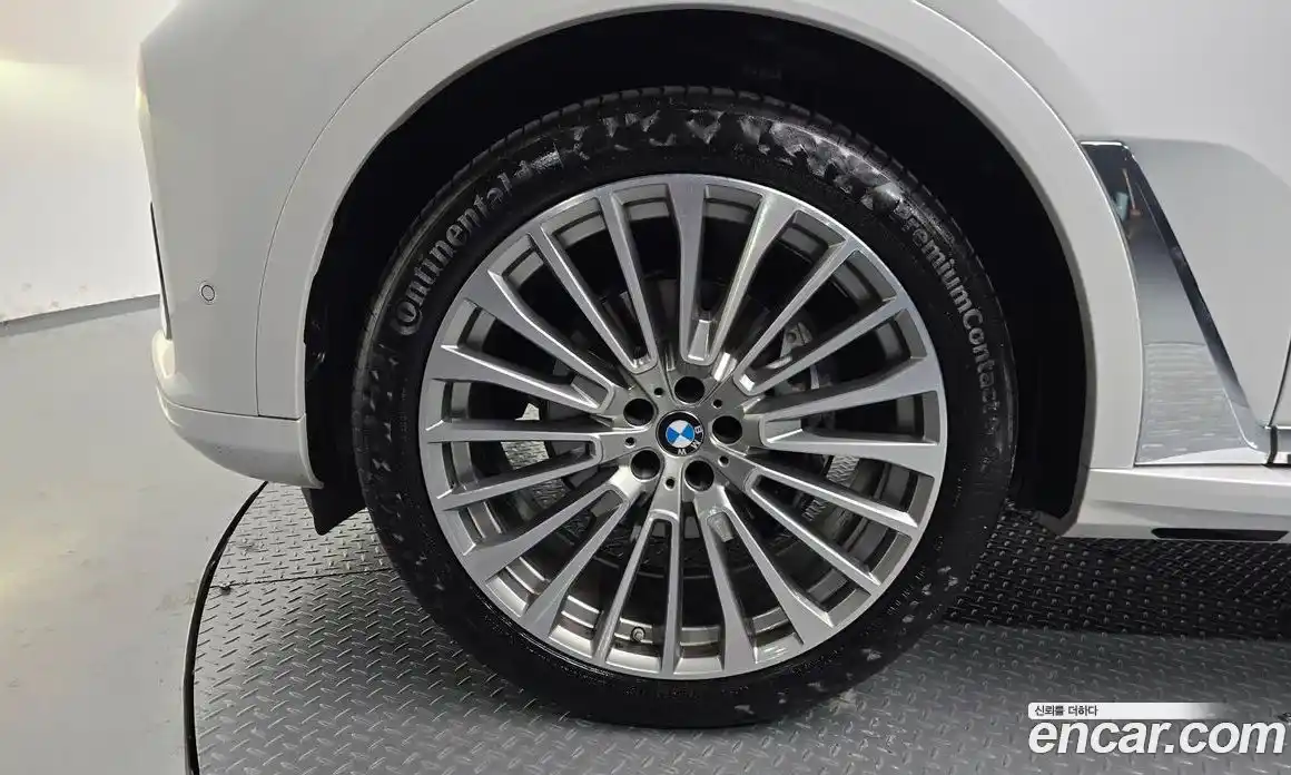 BMW X7 2020 3.0 автомат (гидро), фото 5