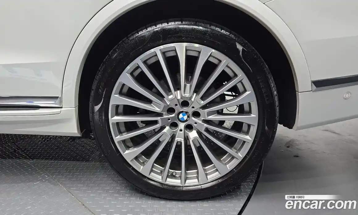 BMW X7 2020 3.0 автомат (гидро), фото 7