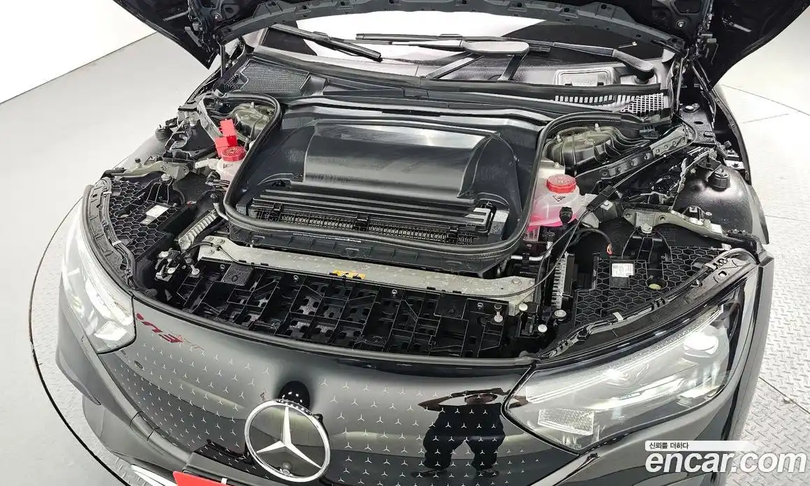 Mercedes-Benz EQE 2022 0.3 гидро, фото 6 Mercedes-Benz EQE 2022 0.3 гидро, фото 6