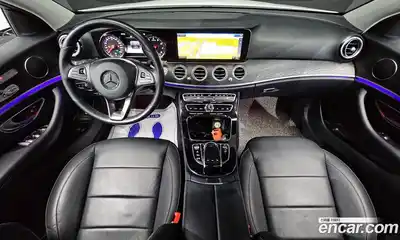 Mercedes-Benz E-Class 2018 2.0 автомат (гидро), миниатюра 10