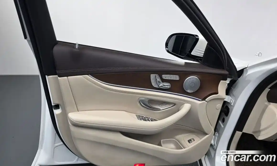 Mercedes-Benz E-Class 2018 2.0 автомат (гидро), фото 13