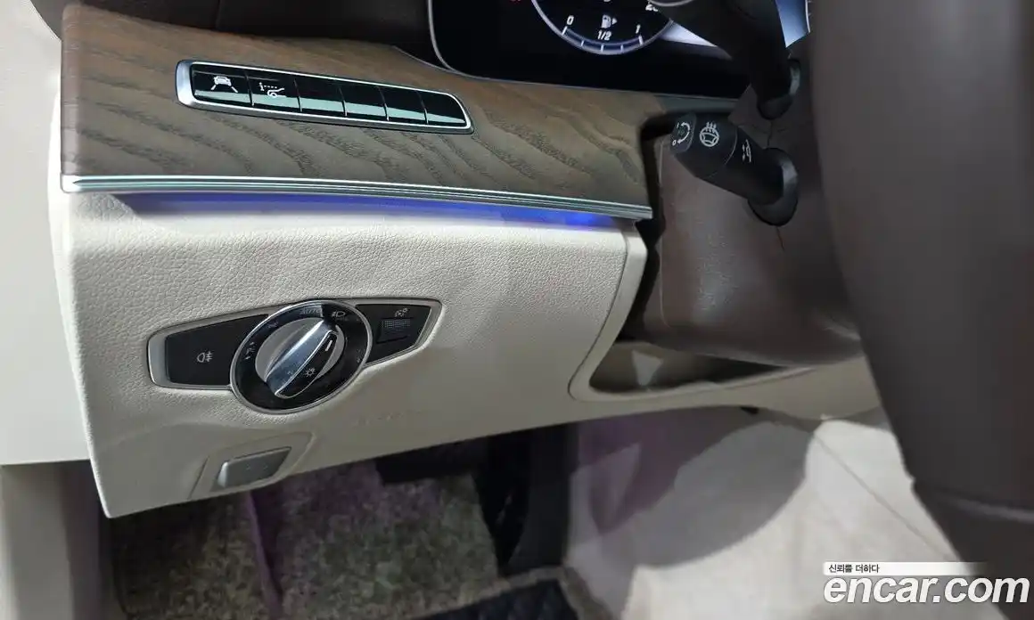 Mercedes-Benz E-Class 2018 2.0 автомат (гидро), фото 26