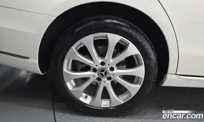 Mercedes-Benz E-Class 2018 2.0 автомат (гидро), миниатюра 4