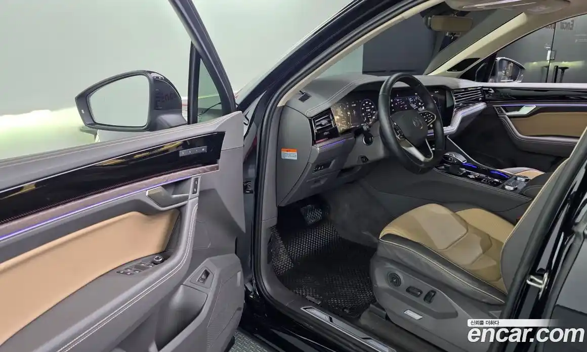 Volkswagen Touareg 2024 3.0 автомат (гидро), фото 13
