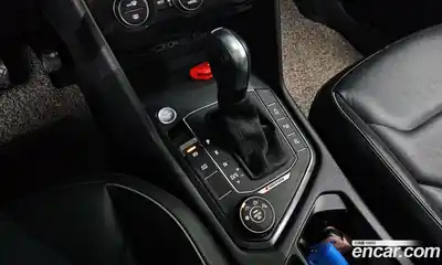 Volkswagen Tiguan 2020 2.0 автомат (гидро), миниатюра 11