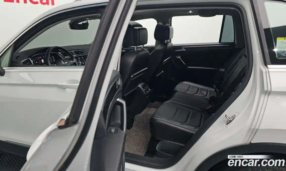 Volkswagen Tiguan 2020 2.0 автомат (гидро), фото 17