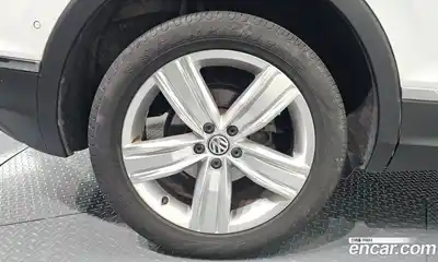 Volkswagen Tiguan 2020 2.0 автомат (гидро), миниатюра 4