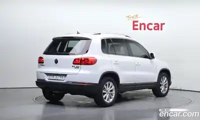Volkswagen Tiguan 2015 2.0 автомат (гидро), миниатюра 2
