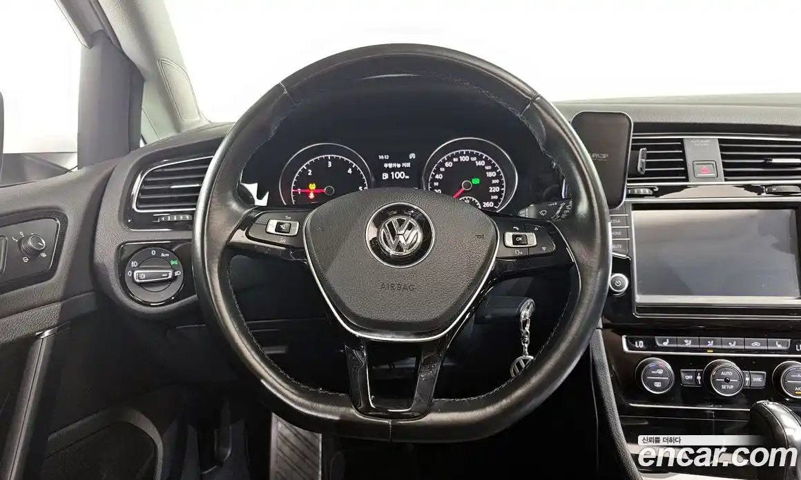 Volkswagen Golf 2014 2.0 автомат (гидро), фото 12