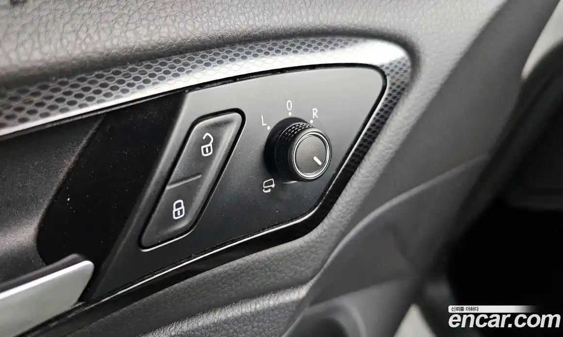 Volkswagen Golf 2014 2.0 автомат (гидро), фото 17