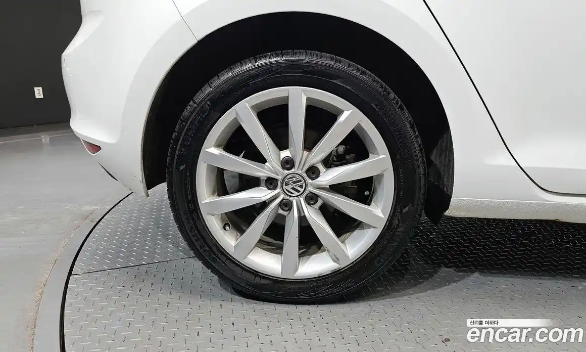 Volkswagen Golf 2014 2.0 автомат (гидро), фото 5