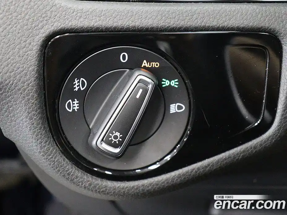 Volkswagen Golf 2014 2.0 автомат (гидро), фото 11