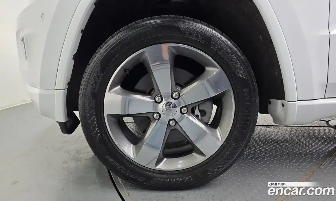 Jeep Cherokee 2014 3.0 автомат (гидро), фото 5
