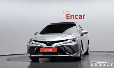 Toyota Camry 2018 2.5 автомат (гидро), миниатюра 3