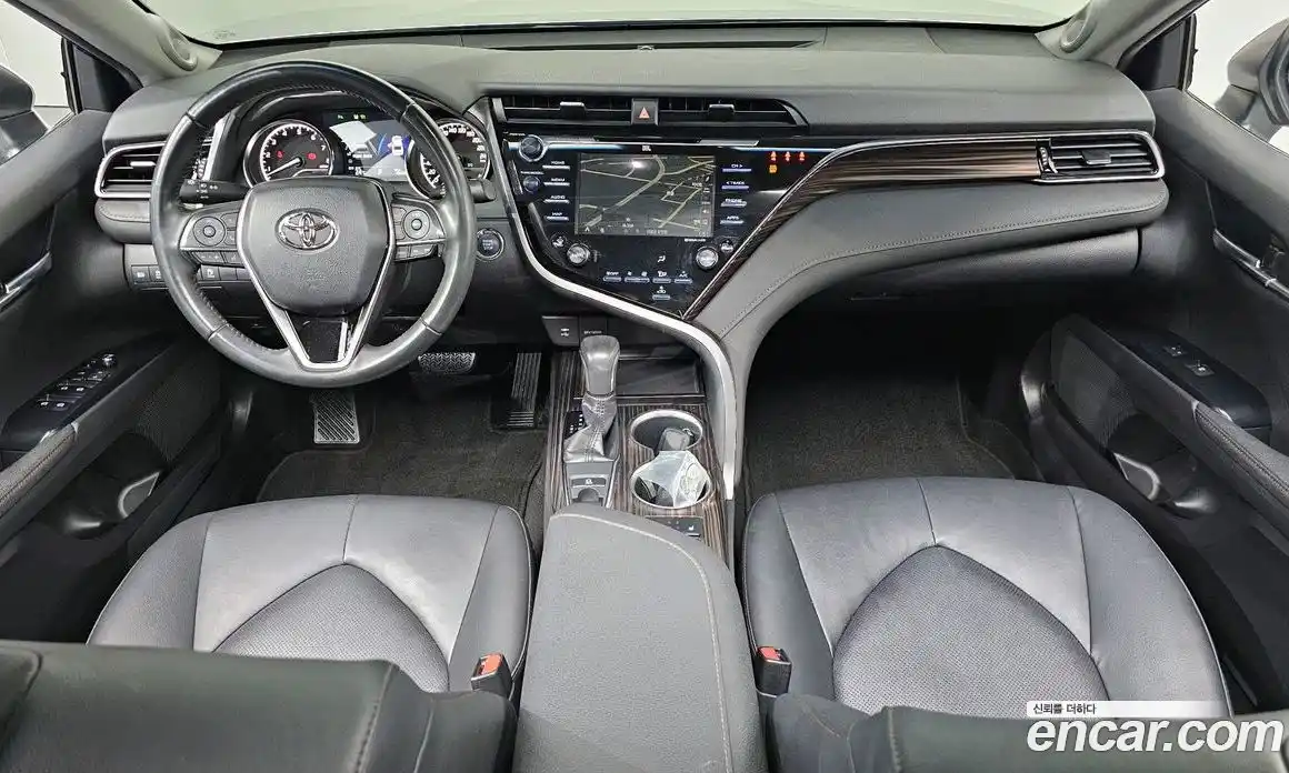 Toyota Camry 2018 2.5 автомат (гидро), фото 7