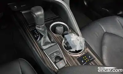 Toyota Camry 2018 2.5 автомат (гидро), миниатюра 9