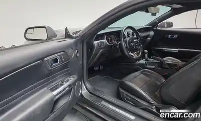 Ford Mustang 2020 2.3 автомат (гидро), миниатюра 12