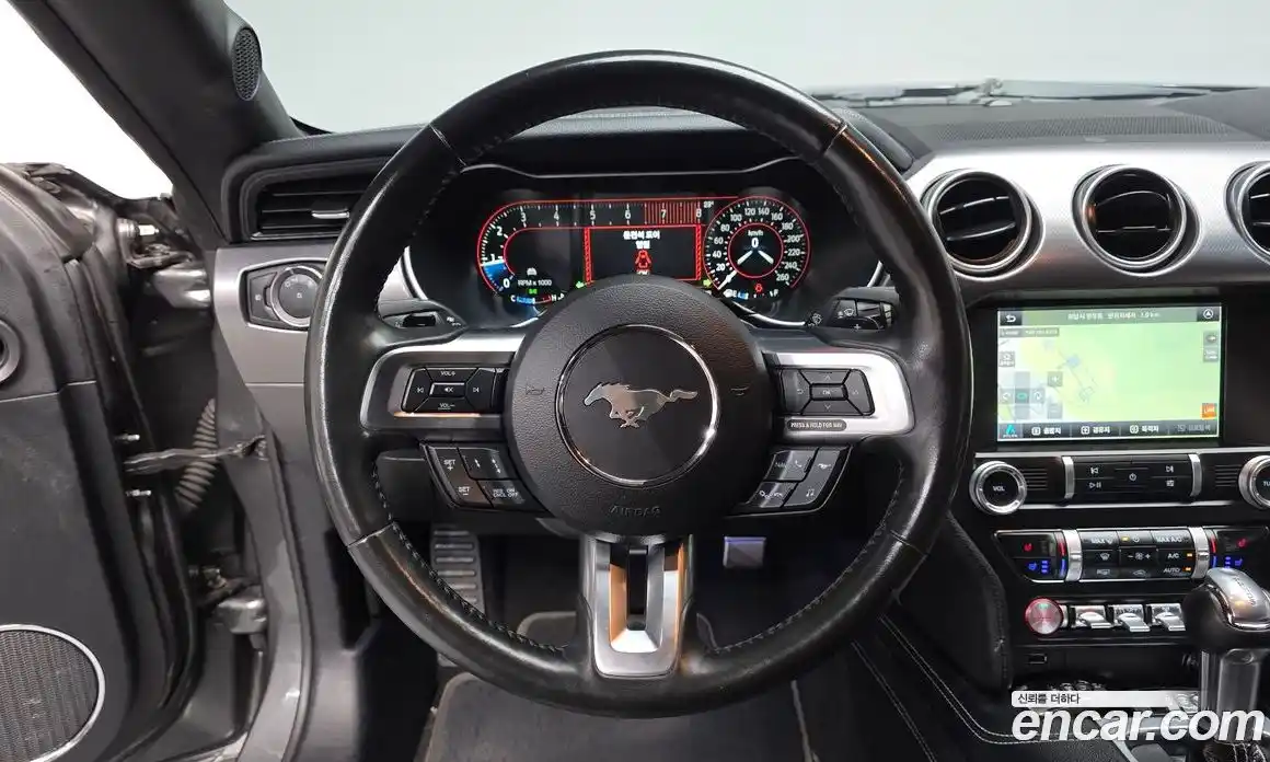 Ford Mustang 2020 2.3 автомат (гидро), фото 18