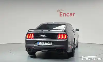 Ford Mustang 2020 2.3 автомат (гидро), миниатюра 3