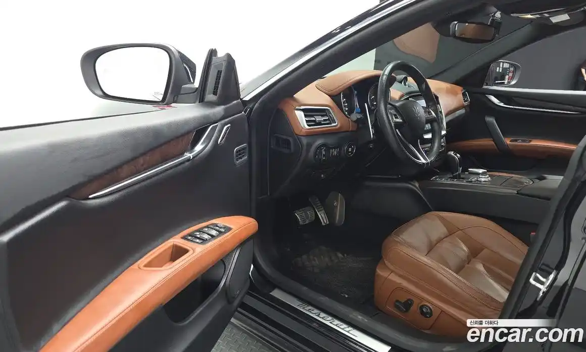 Maserati Ghibli 2017 3.0 автомат (гидро), фото 12 Maserati Ghibli 2017 3.0 автомат (гидро), фото 12