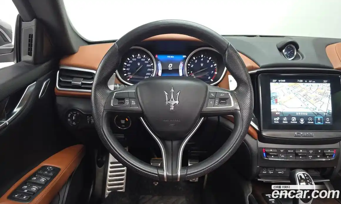 Maserati Ghibli 2017 3.0 автомат (гидро), фото 17 Maserati Ghibli 2017 3.0 автомат (гидро), фото 17